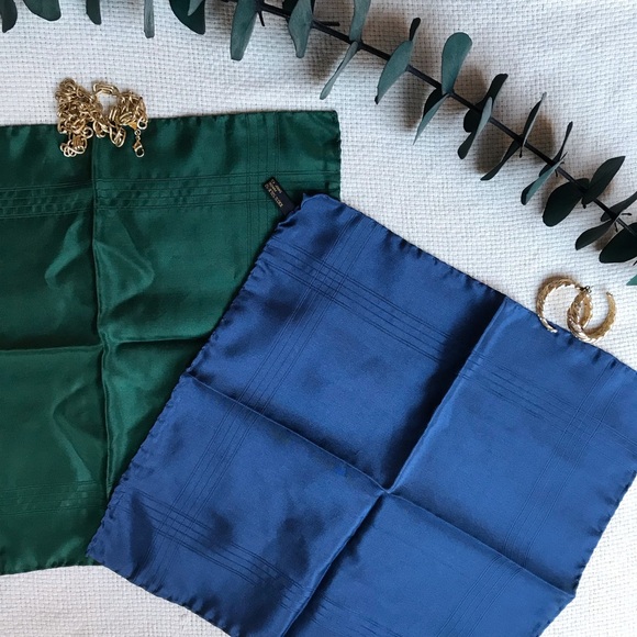 Bundle of 2 Gorgeous vintage Silk green & purple unisex scarf - made in Italy - Picture 2 of 14